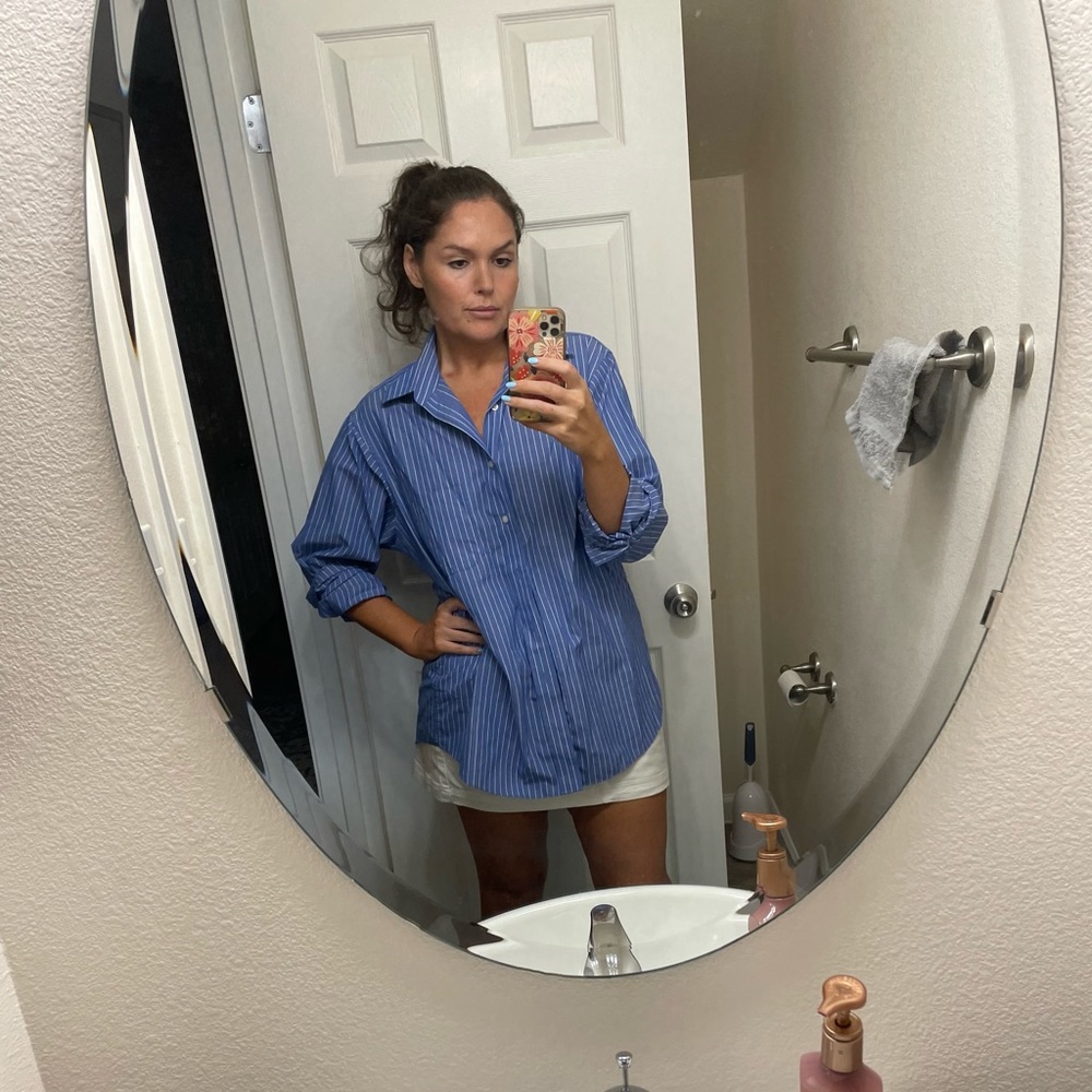 Meet your Posher, Cara - Picture 2 of 16